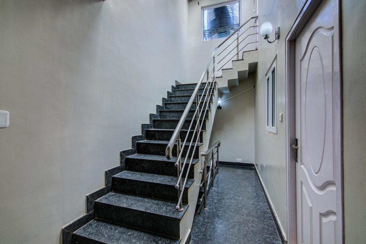 Oyo 18944 Venus Residency Hotel Ооти Екстериор снимка