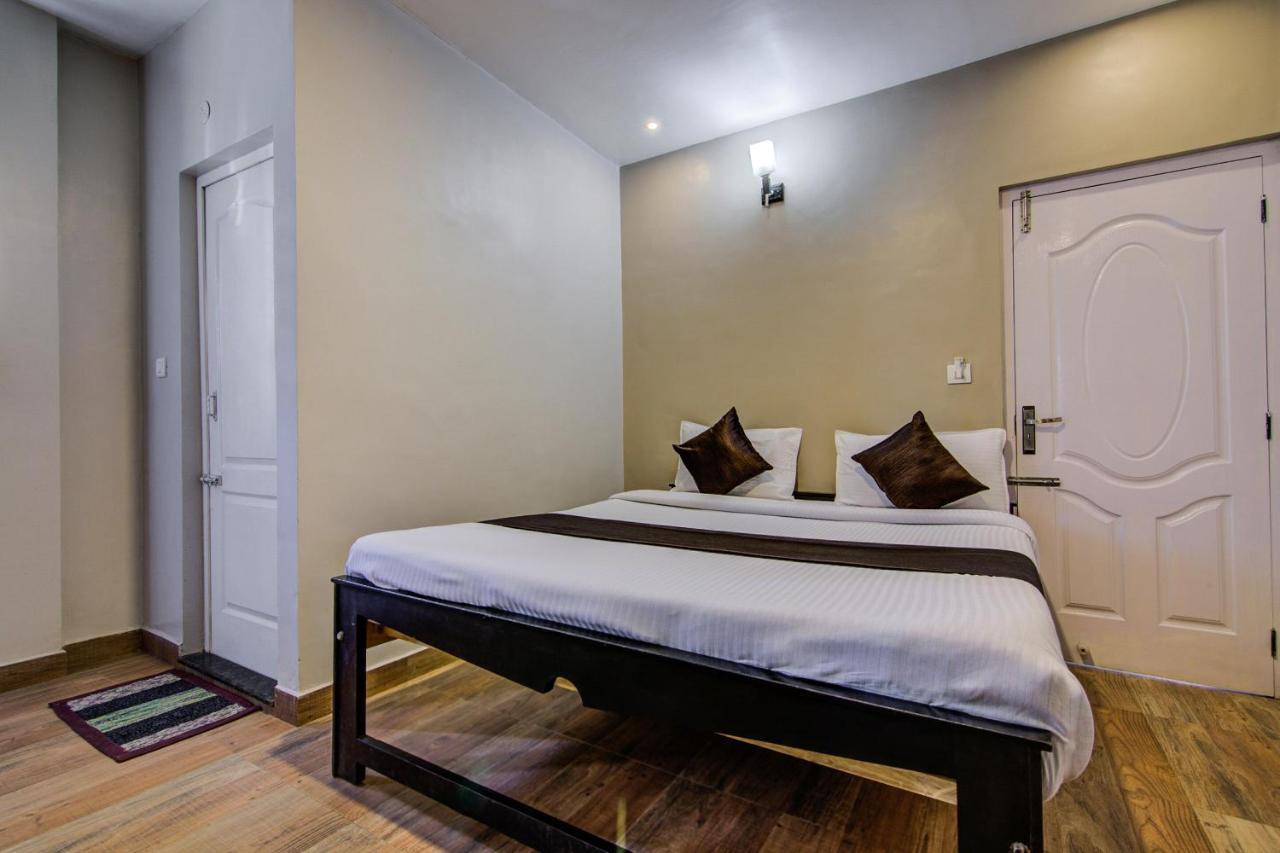 Oyo 18944 Venus Residency Hotel Ооти Екстериор снимка